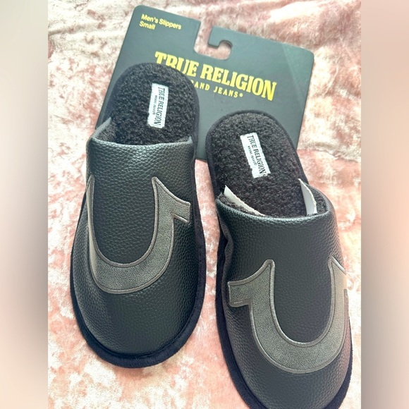 True Religion Other - BOGO🌞True Religion Slippers Unisex